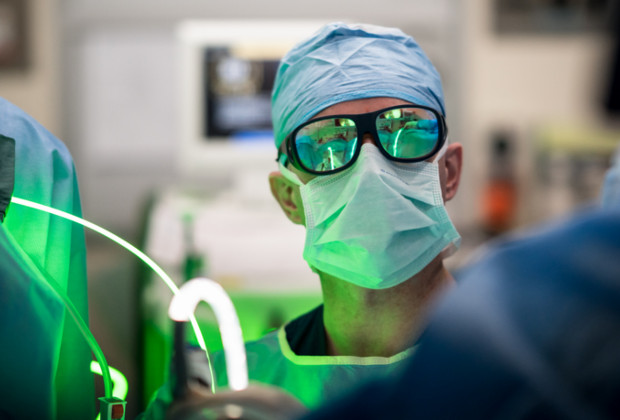 Zastosowanie lasera CO2 w urologii (m.in. grudki perliste)